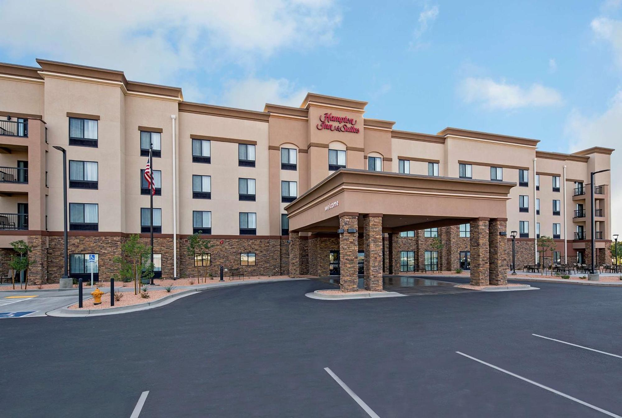 Hampton Inn & Suites Page - Lake Powell Exterior photo